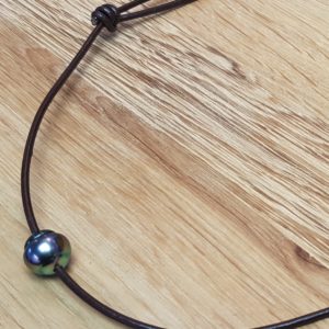 Collier perle de Tahiti pour homme sur cuir - JDL Paris