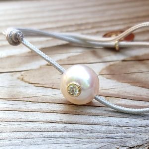 BABY VIP+    Bracelet bébé perle d'Akoya, diamant et or 18K