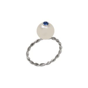 MANÈGE DES RÊVES   Bague perle d'Akoya et saphir