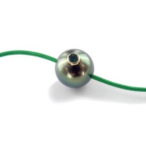 LUCKY MONOÏ    Bracelet perle de Tahiti et émeraude