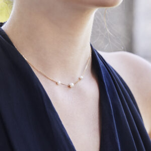 JOLIES PERLES      Collier chaîne en or et perles d'Akoya