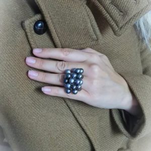 Grosse bague en argent avec perles de Tahiti