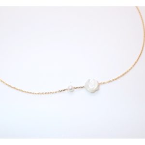 Collier en or, fleur de nacre et perle de culture MineraLove by Jessie Lemaire