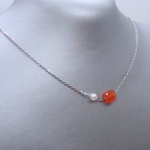 Collier fin en or 18K,cornaline et perle JDL Paris